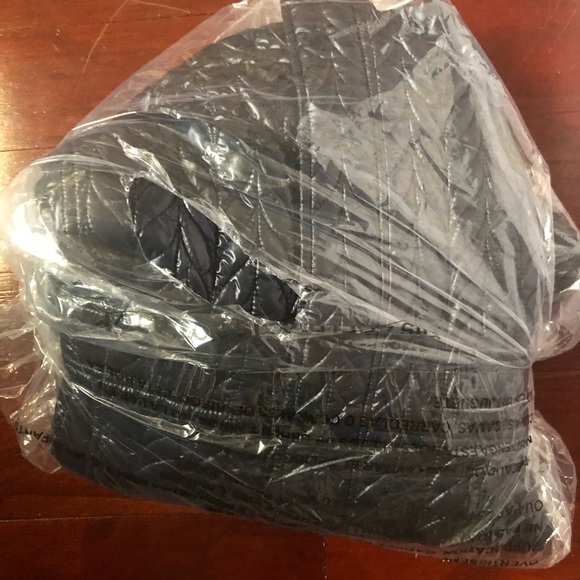 Kate Spade Herringbone Quilted Hooded Puffer Jacket - Picture 6 of 6